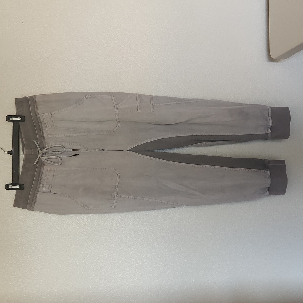 The Nomad Jogger, by Anthropologie, EUC